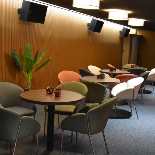 gallerie-lounge-2000x1125px_original